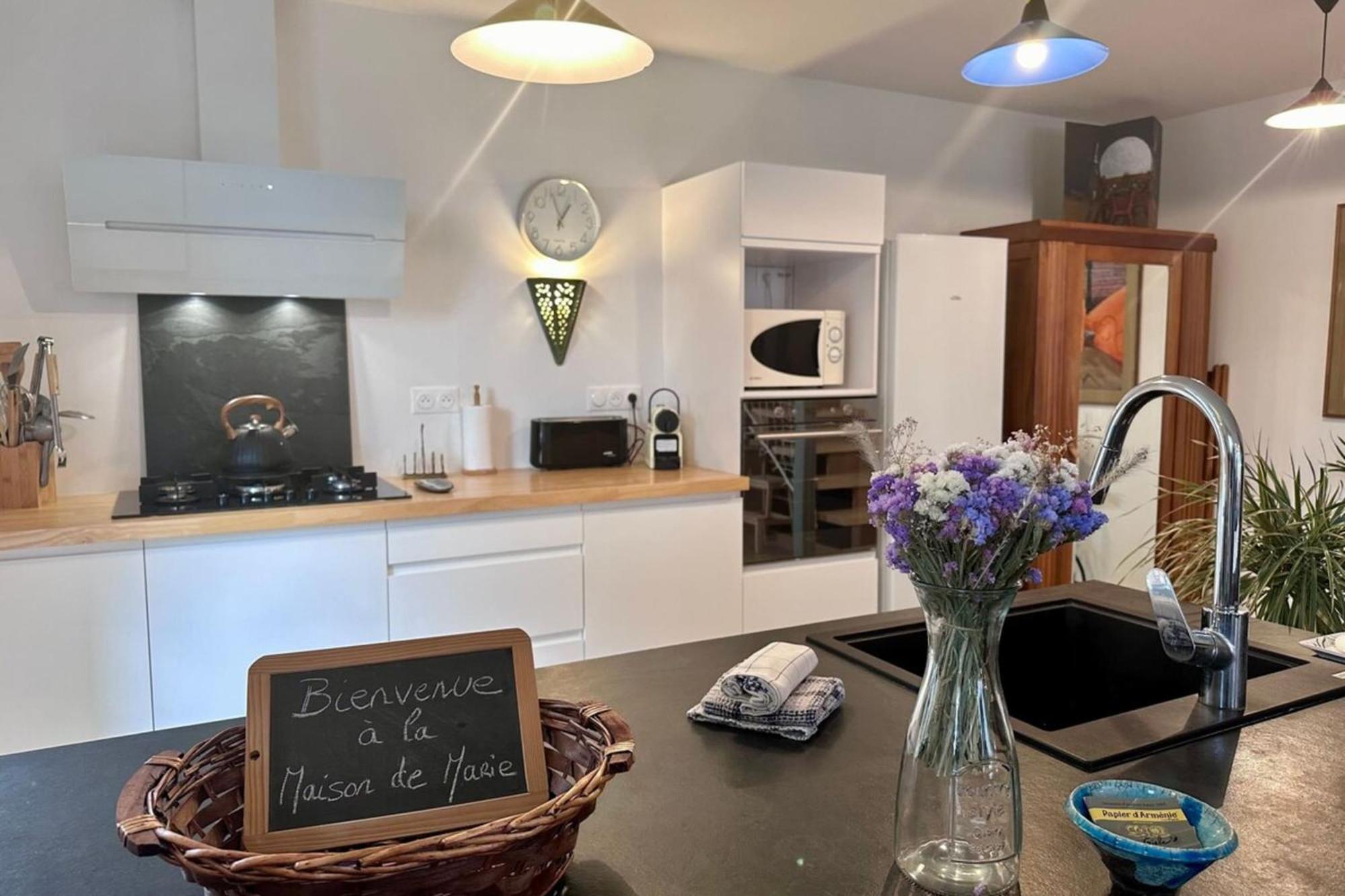 Maison De Marie - T2 Climterrasse - Meyssac Bourg Екстериор снимка